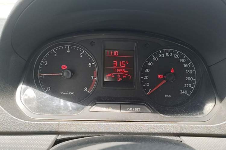 Used Volkswagen Jetta 2013 1.6L Manual Fashion Edition Instrument Cluster