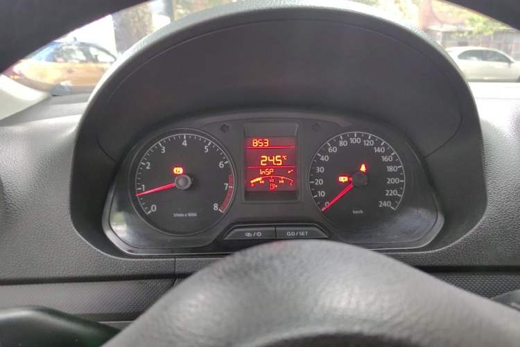 Used Volkswagen Jetta 2013 1.6L Manual Fashion Edition Instrument Cluster