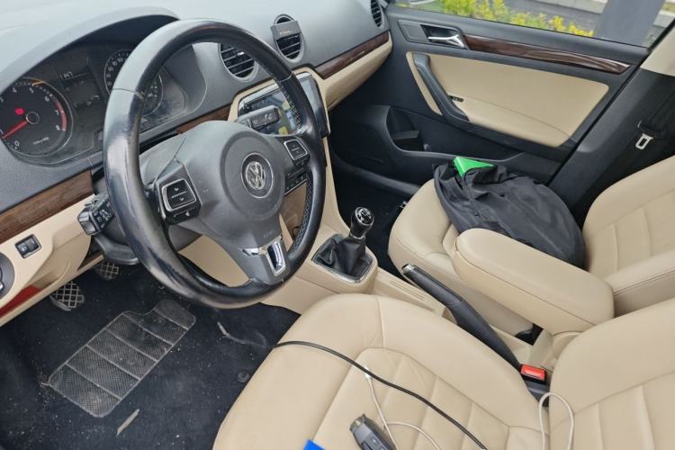 Used Volkswagen Jetta 2013 1.6L Manual Comfort Model Left Front Seat