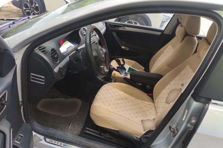 Used Volkswagen Jetta 2013 1.6L Manual Comfort Model Left Front Seat