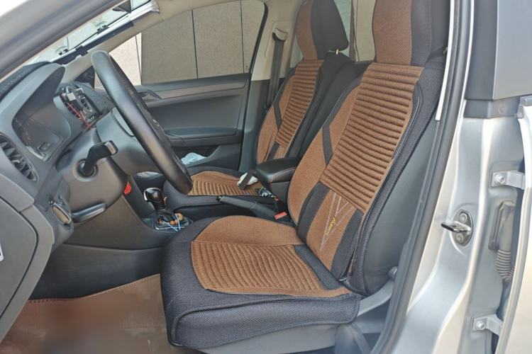 Used Volkswagen Jetta 2013 1.6L Automatic Fashion Model Left Front Seat