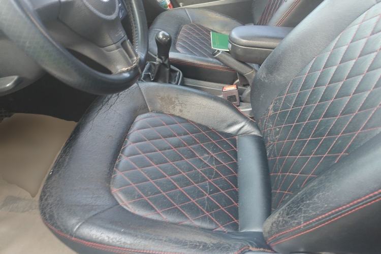 Used Volkswagen Jetta 2013 1.6L Manual Fashion Edition Left Front Seat