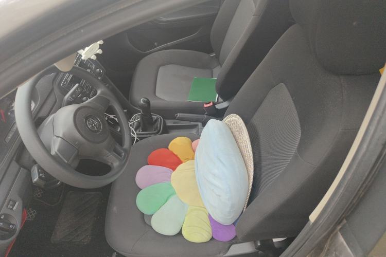 Used Volkswagen Jetta 2013 1.6L Manual Fashion Edition Left Front Seat