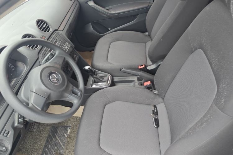 Used Volkswagen Jetta 2013 1.6L Automatic Fashion Model Left Front Seat