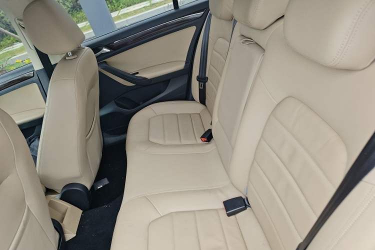 Used Volkswagen Jetta 2013 1.6L Manual Comfort Model Left Rear Seat