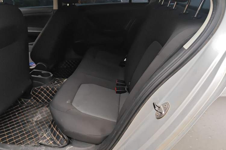 Used Volkswagen Jetta 2013 1.6L Manual Fashion Edition Left Rear Seat
