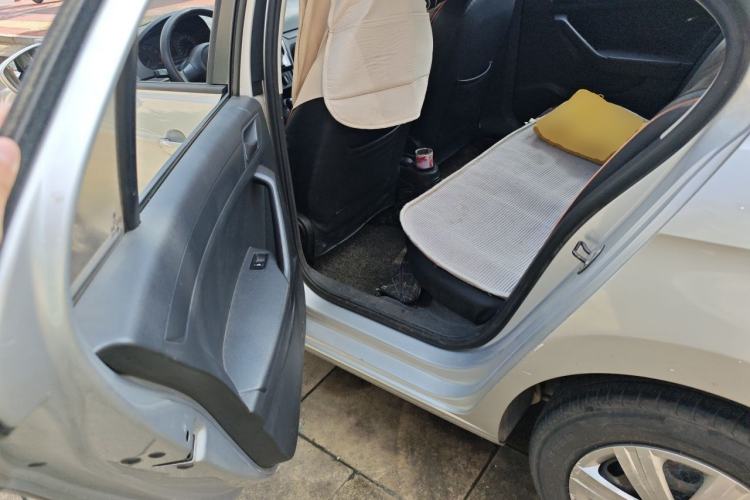 Used Volkswagen Jetta 2013 1.6L Automatic Fashion Model Left Rear Seat