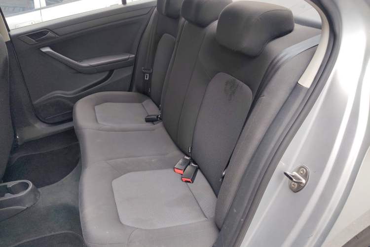 Used Volkswagen Jetta 2013 1.6L Automatic Fashion Model Left Rear Seat