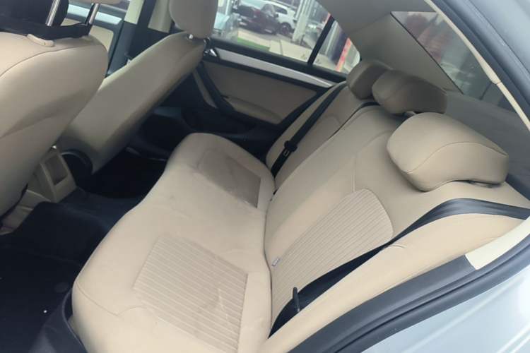 Used Volkswagen Jetta 2013 1.6L Automatic Comfort Model Left Rear Seat