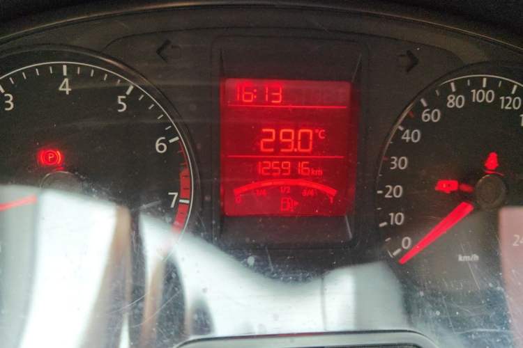 Used Volkswagen Jetta 2013 1.6L Manual Comfort Model Odometer Close Up