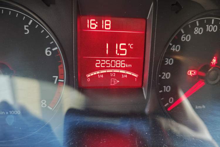 Used Volkswagen Jetta 2013 1.6L Manual Fashion Edition Odometer Close Up