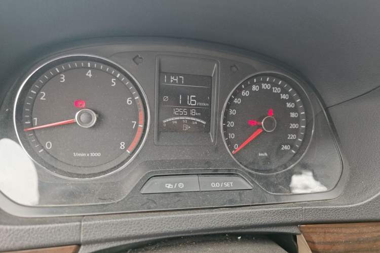 Used Volkswagen Jetta 2013 1.6L Manual Comfort Model Odometer Close Up