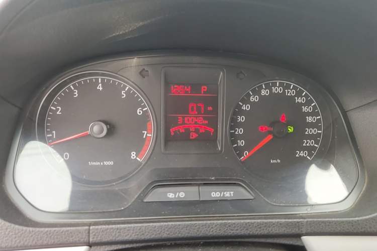 Used Volkswagen Jetta 2013 1.6L Automatic Comfort Model Odometer Close Up