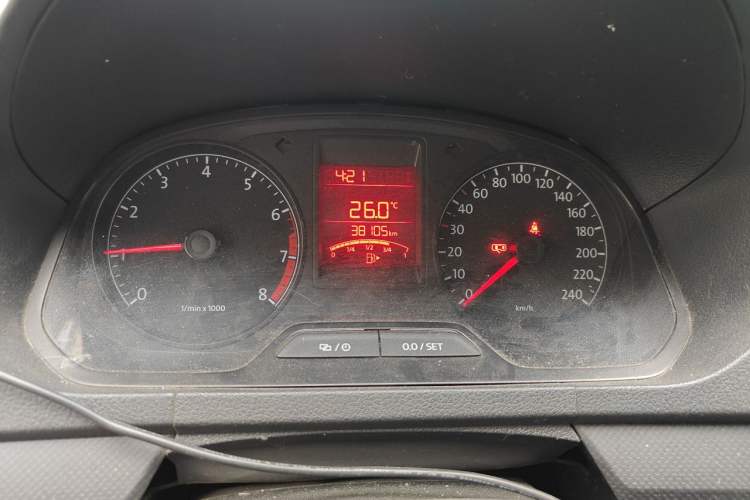 Used Volkswagen Jetta 2013 1.6L Manual Fashion Edition Odometer Close Up