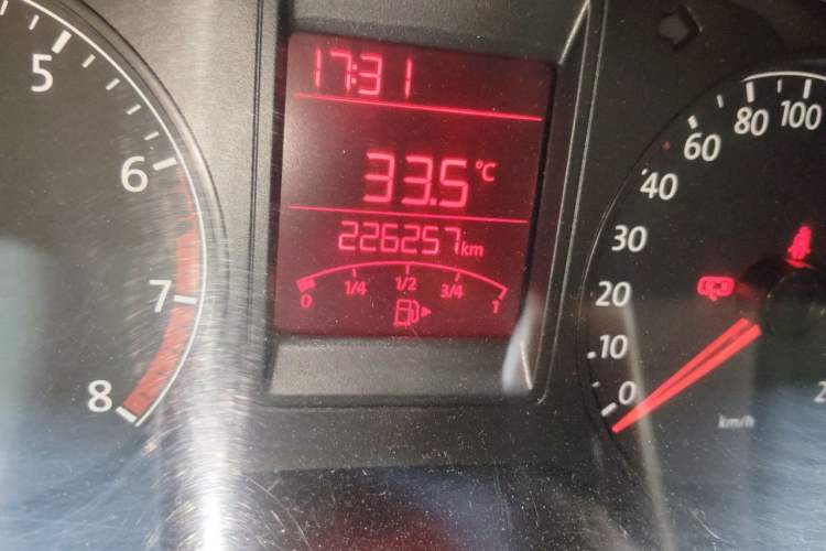 Used Volkswagen Jetta 2013 1.6L Manual Fashion Edition Odometer Close Up