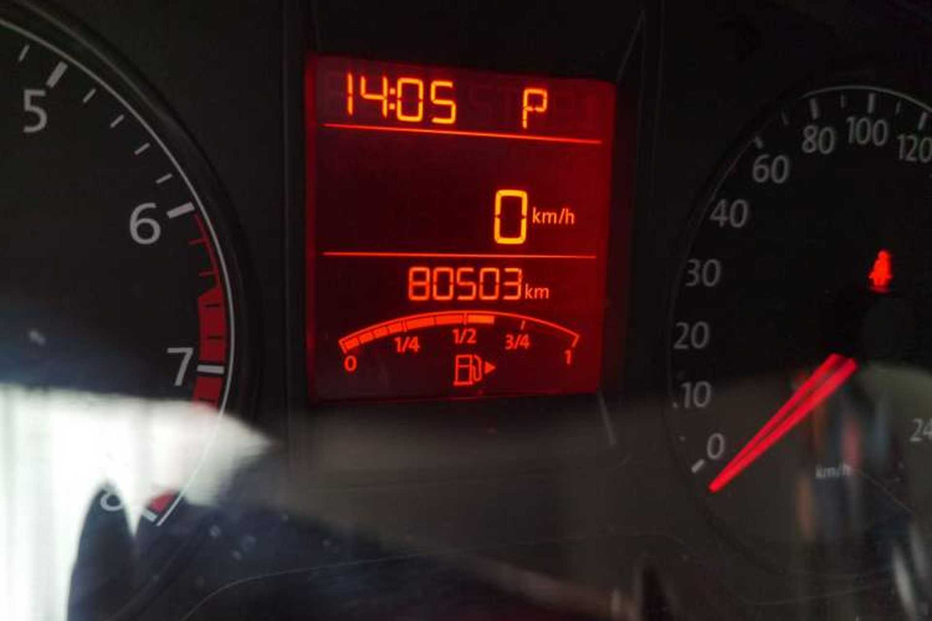 Used Volkswagen Jetta 2013 1.6L Automatic Comfort Model Odometer Close Up