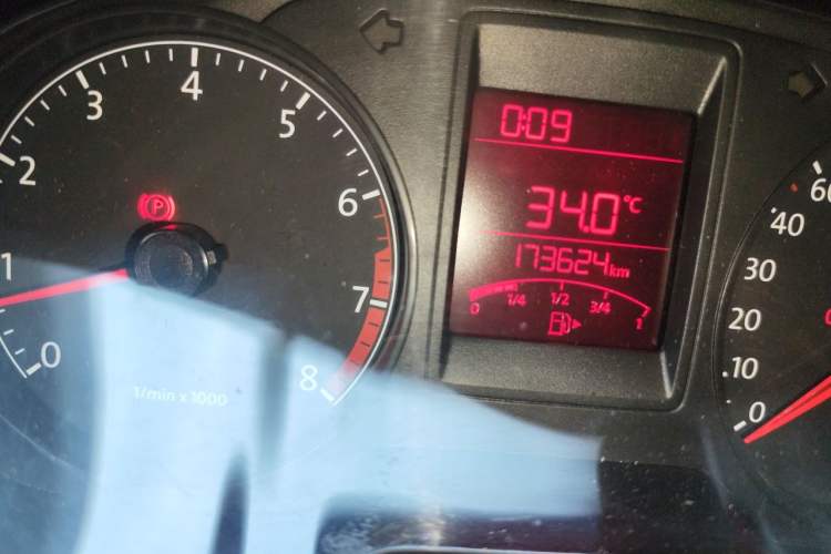 Used Volkswagen Jetta 2013 1.6L Manual Comfort Model Odometer Close Up