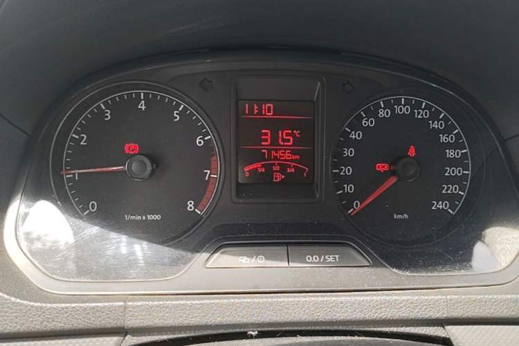 Used Volkswagen Jetta 2013 1.6L Manual Fashion Edition Odometer Close Up