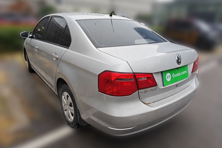 Used Volkswagen Jetta 2013 1.6L Manual Fashion Edition Rear Left 45 Deg
