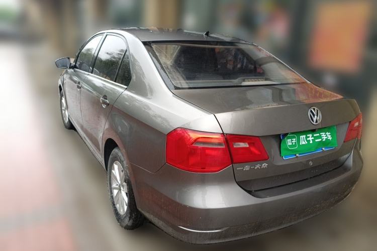 Used Volkswagen Jetta 2013 1.6L Manual Fashion Edition Rear Left 45 Deg