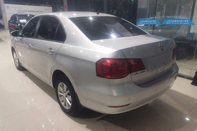 Used Volkswagen Jetta 2013 1.4L Manual Fashion Model Rear Left 45 Deg
