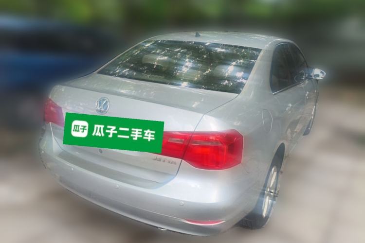 Used Volkswagen Jetta 2013 1.6L Manual Comfort Model Rear Right 45 Deg