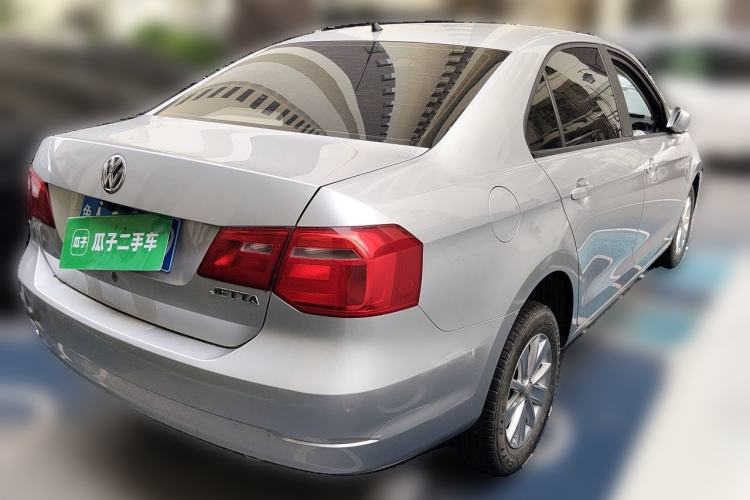 Used Volkswagen Jetta 2013 1.6L Manual Fashion Edition Rear Right 45 Deg
