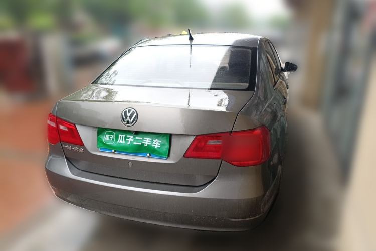 Used Volkswagen Jetta 2013 1.6L Manual Fashion Edition Rear Right 45 Deg