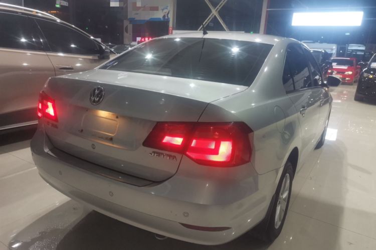 Used Volkswagen Jetta 2013 1.4L Manual Fashion Model Rear Right 45 Deg
