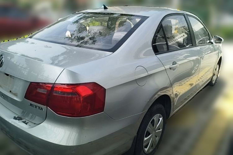 Used Volkswagen Jetta 2013 1.6L Manual Fashion Edition Rear Right 45 Deg