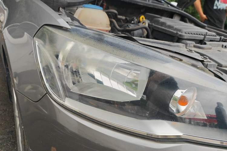 Used Volkswagen Jetta 2013 1.6L Manual Comfort Model Right Front Headlight