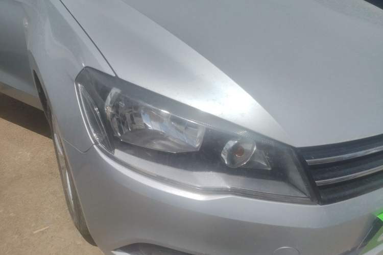 Used Volkswagen Jetta 2013 1.4L Manual Comfort Model Right Front Headlight