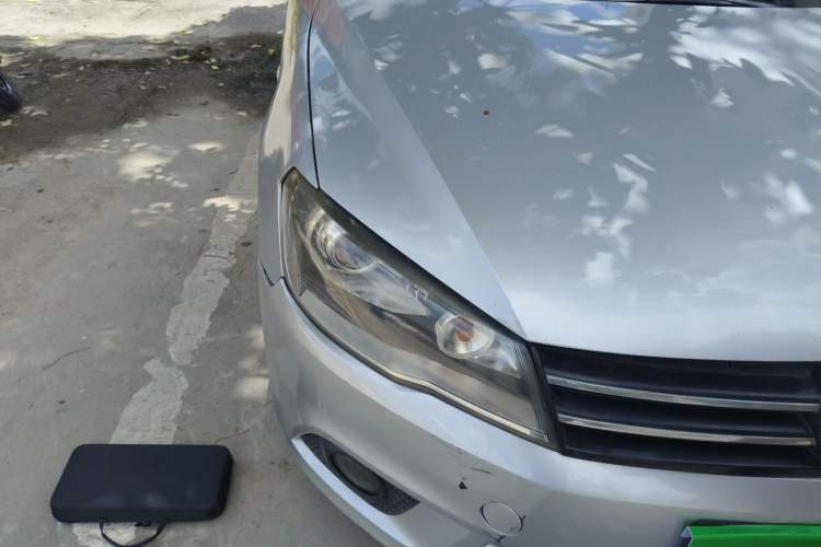 Used Volkswagen Jetta 2013 1.6L Automatic Comfort Model Right Front Headlight