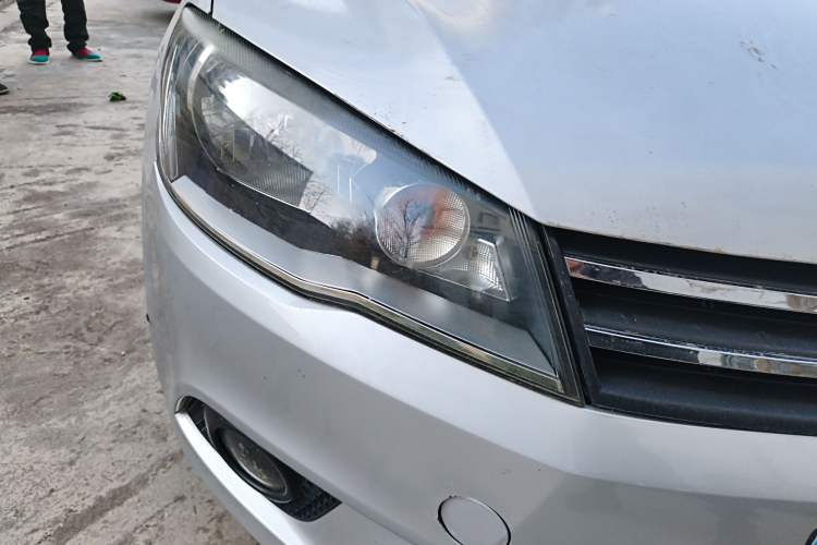 Used Volkswagen Jetta 2013 1.6L Manual Comfort Model Right Front Headlight