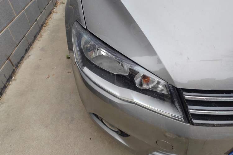 Used Volkswagen Jetta 2013 1.4L Manual Comfort Model Right Front Headlight
