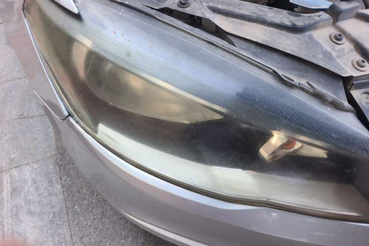 Used Volkswagen Jetta 2013 1.4L Manual Fashion Model Right Front Headlight