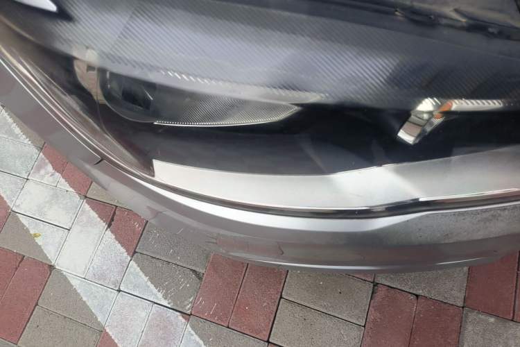 Used Volkswagen Jetta 2013 1.6L Automatic Luxury Model Right Front Headlight