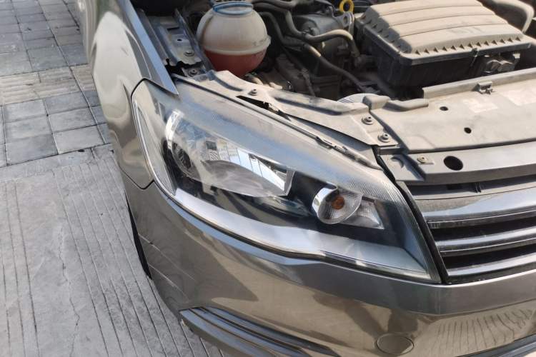 Used Volkswagen Jetta 2013 1.4L Manual Fashion Model Right Front Headlight