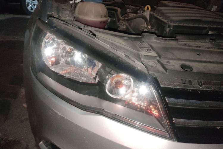 Used Volkswagen Jetta 2013 1.6L Manual Comfort Model Right Front Headlight