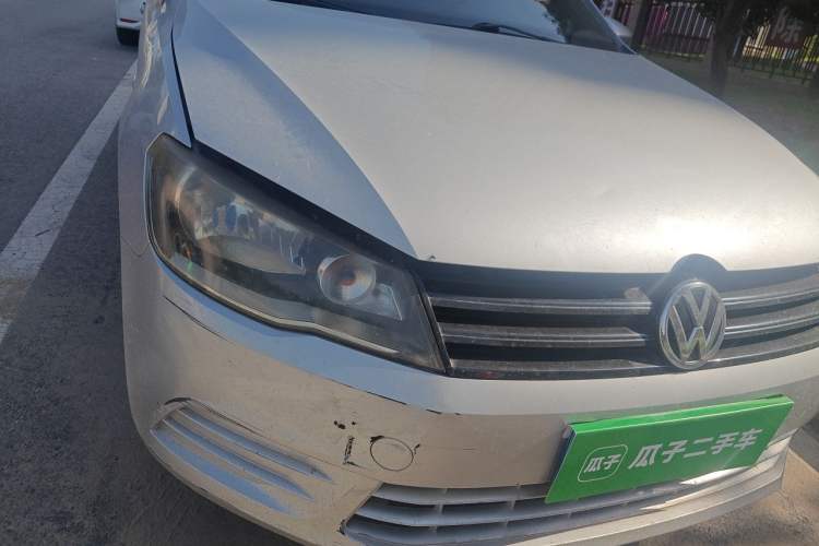 Used Volkswagen Jetta 2013 1.6L Manual Fashion Edition Right Front Headlight