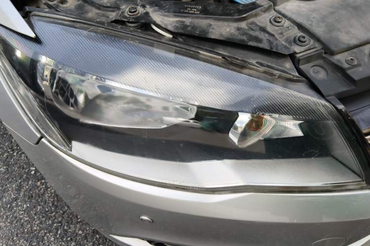 Used Volkswagen Jetta 2013 1.6L Automatic Comfort Model Right Front Headlight