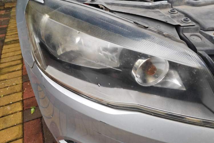 Used Volkswagen Jetta 2013 1.4L Manual Comfort Model Right Front Headlight