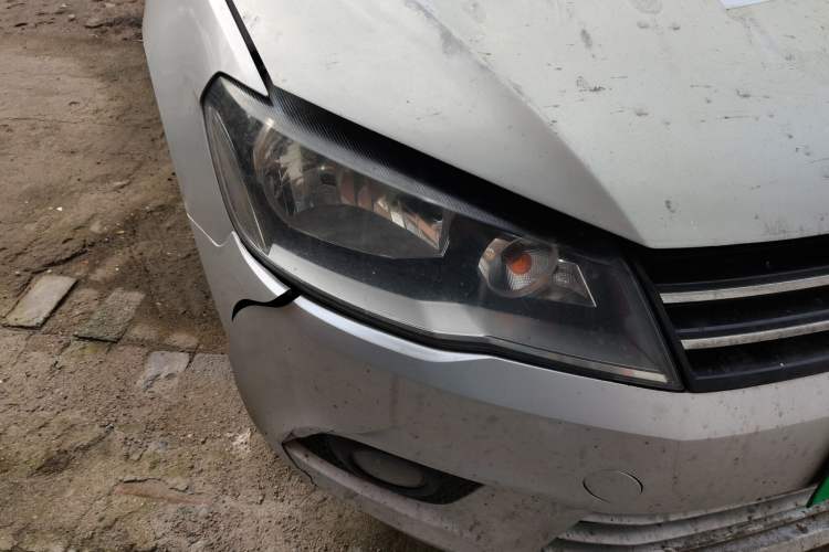 Used Volkswagen Jetta 2013 1.6L Automatic Comfort Model Right Front Headlight