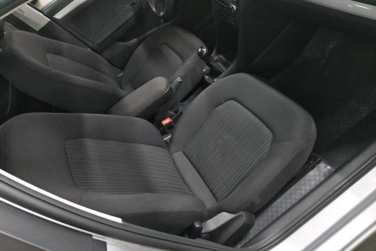 Used Volkswagen Jetta 2013 1.6L Manual Comfort Model Right Front Seat