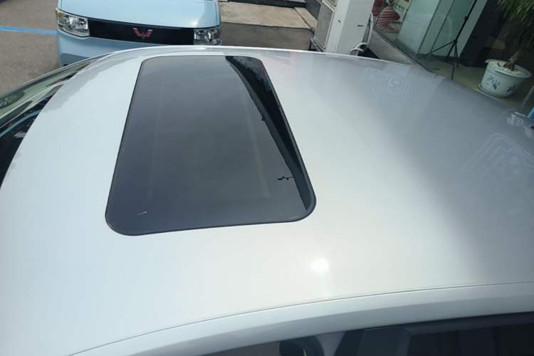Used Volkswagen Jetta 2013 1.6L Automatic Comfort Model Roof