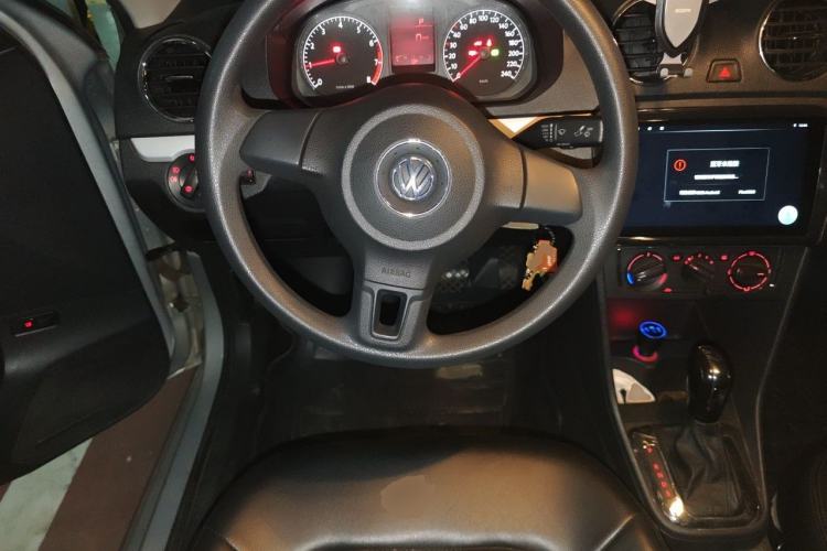 Used Volkswagen Jetta 2013 1.6L Automatic Comfort Model Steering Wheel
