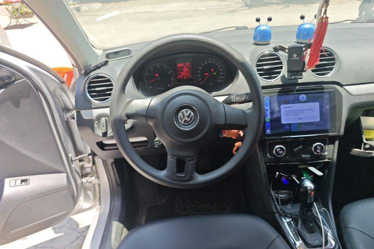 Used Volkswagen Jetta 2013 1.6L Automatic Comfort Model Steering Wheel