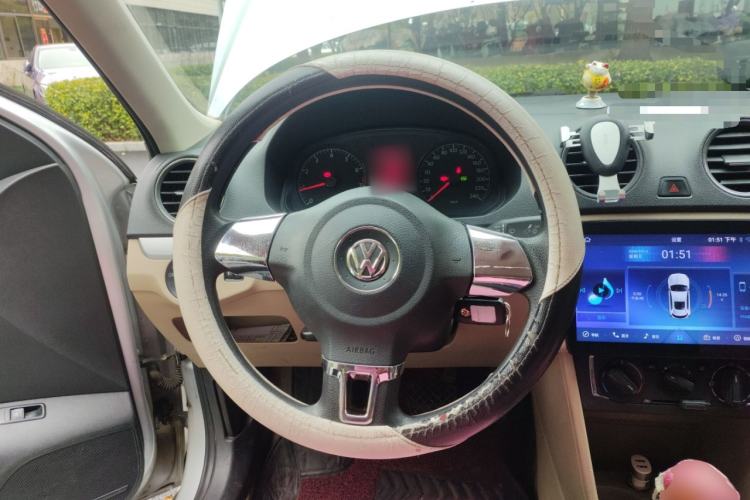 Used Volkswagen Jetta 2013 1.6L Automatic Comfort Model Steering Wheel