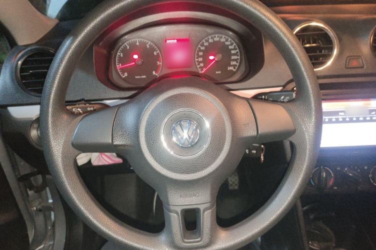 Used Volkswagen Jetta 2013 1.6L Manual Comfort Model Steering Wheel