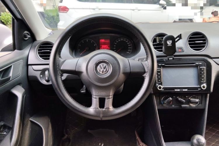 Used Volkswagen Jetta 2013 1.6L Manual Fashion Edition Steering Wheel